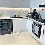 Fully Furnished 1Br With Balcony