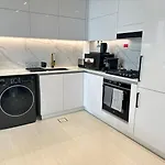 Fully Furnished 1Br With Balcony