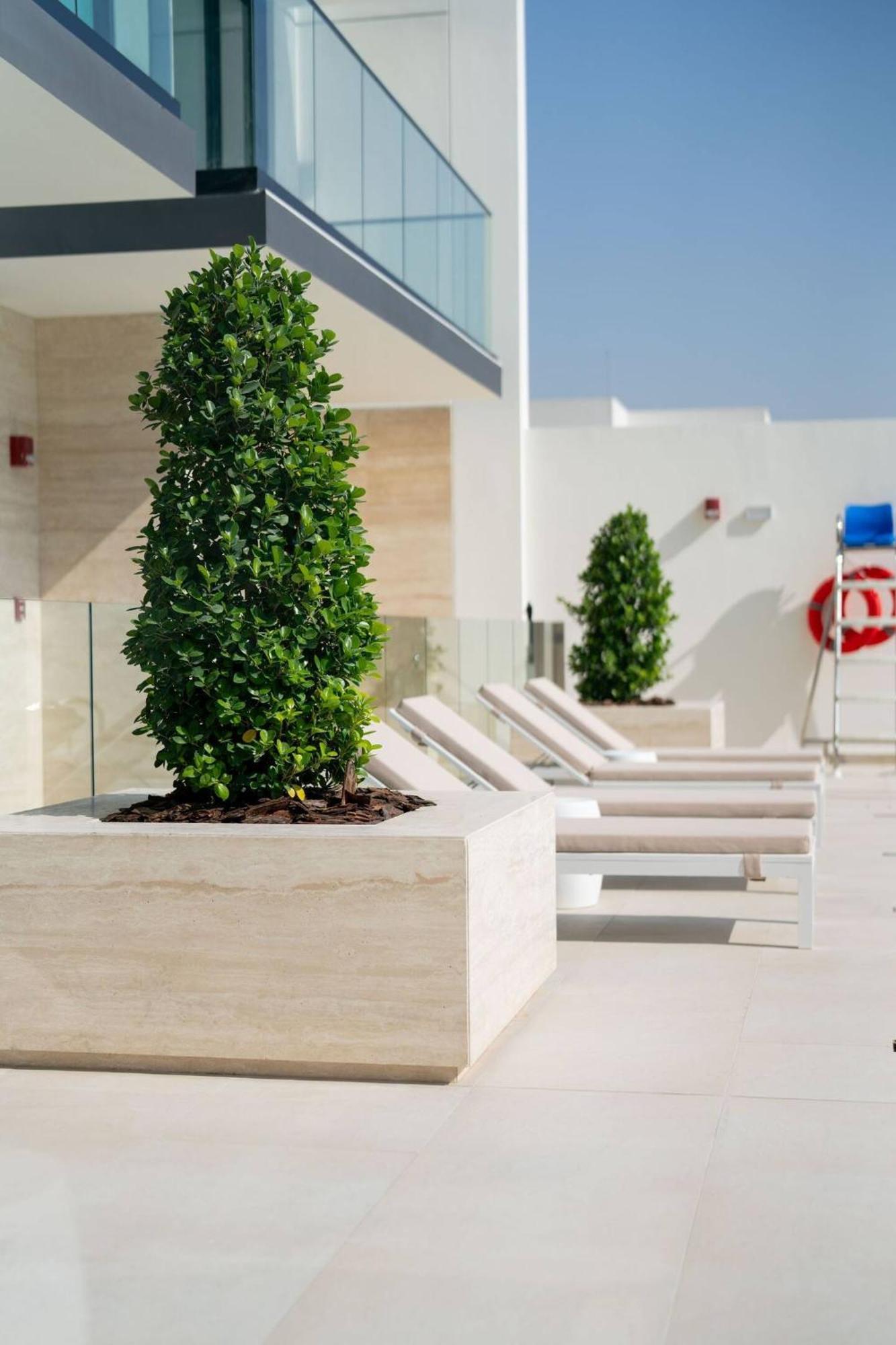 Fully Furnished 1br With Balcony Apartment Dubai